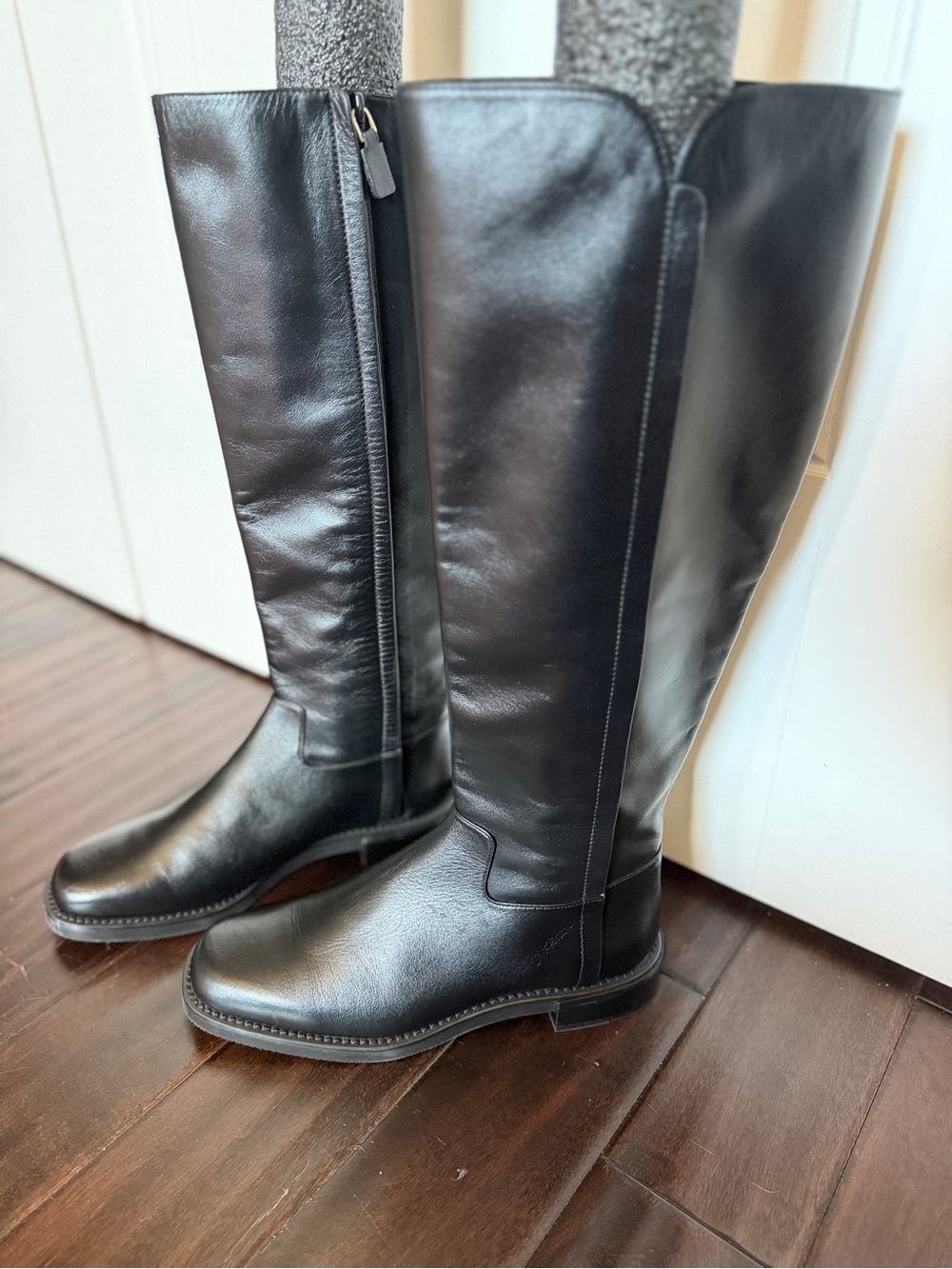 NEW Stuart Weitzman Leather Knee-High Riding Boot, 6, Black Women's - Picture 7 of 9